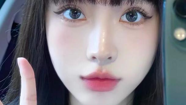 郑秀妍 清透蜜桃妆容，打造夏季甜美氛围感，方圆脸女生的福音
