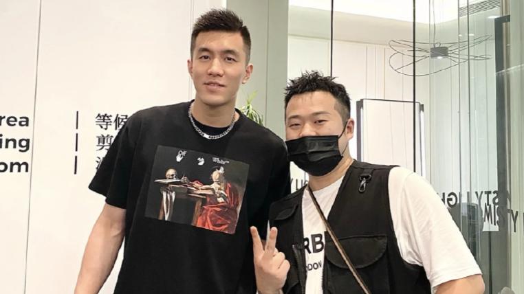 |郭艾伦休假动态曝光，从辽宁空降广东引关注，或去看望老叔郭士强