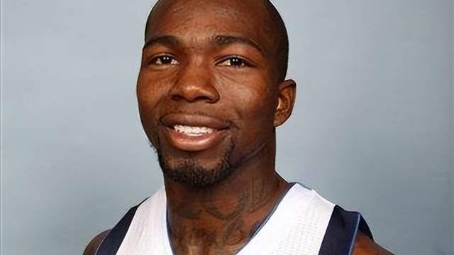 琼斯|吉林队的超级外援琼斯，打过NBA，拿过总冠军！他当时表现如何？