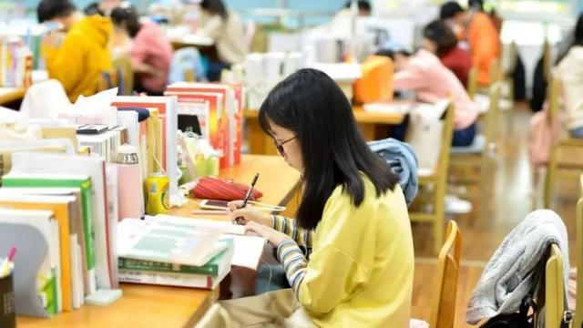 程序员|研究生快要成“娘子军”？导师无奈感慨，想招个男生怎么这么难？