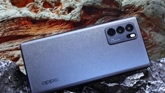 |套娃机，OPPOReno7SE，价格将会有惊喜！
