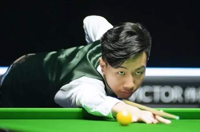 绝杀|从2-0到3-4！中国斯诺克小将出局，破百仍被绝杀，无缘职业资格