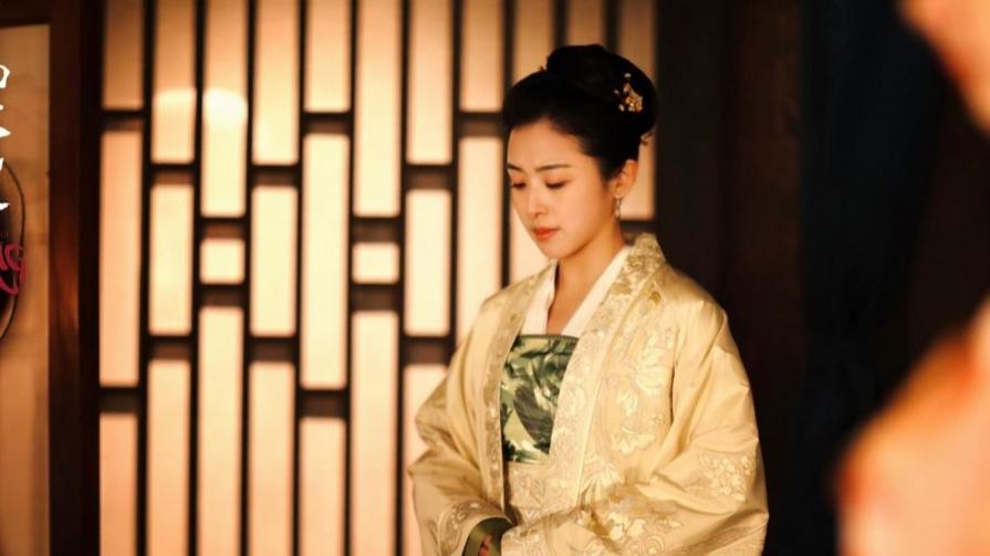 知否知否应是绿肥红瘦|《知否》中，小小桃长大后，画风变化很大，性格也大不相同