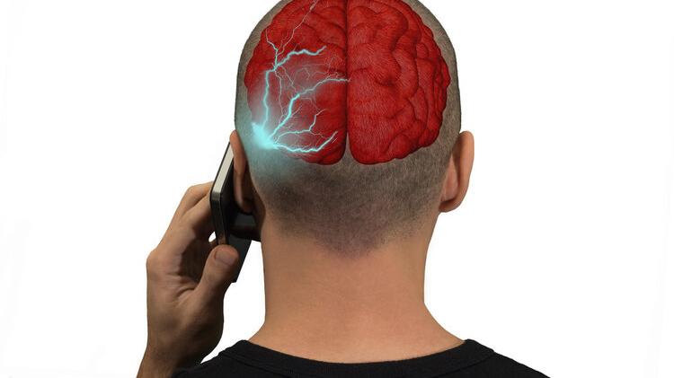 脑出血|脑出血来临，睡觉先知？提醒：睡觉出现3个异常，或是脑出血警报