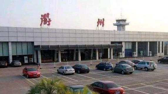 |中国“很方便”的机场，离城区仅约2公里，下了飞机很快就到市区