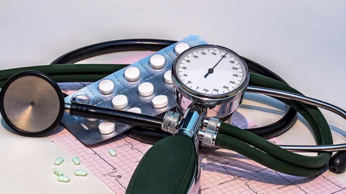 黄芪|夏天吃降压药血压降到100/60，需要停药吗？实实在在讲出真相