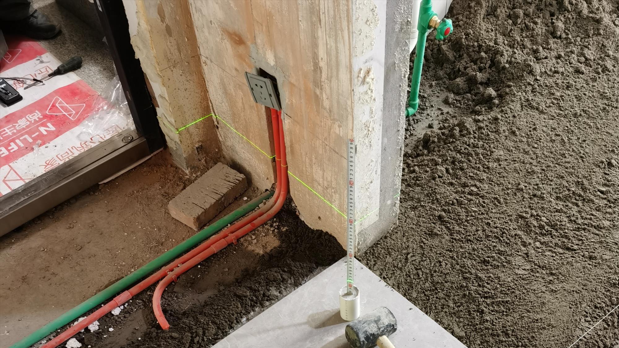 想把地砖铺好，铺贴方法很重要，3个步骤是其中的关键