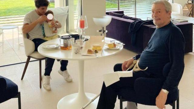 阿兰·德龙|巨星阿兰德龙决定安乐死，近照曝光显苍老，儿子透露父亲两大心愿