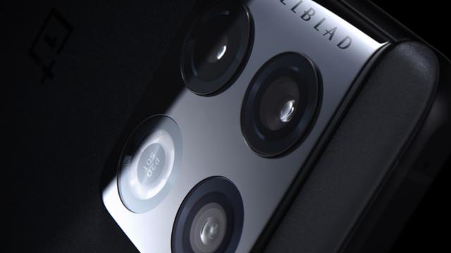 安卓|一新一旧，两台主流性能旗舰手机对比，相同点是轻度同质化