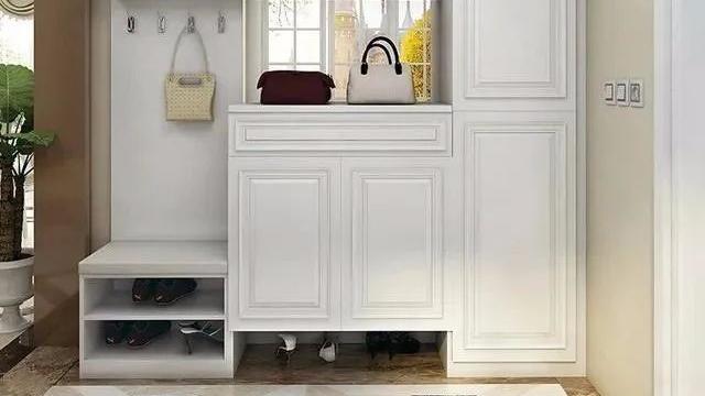 玄关鞋柜要不要装到顶？后悔没听木工师傅劝，入住才知有多么坑