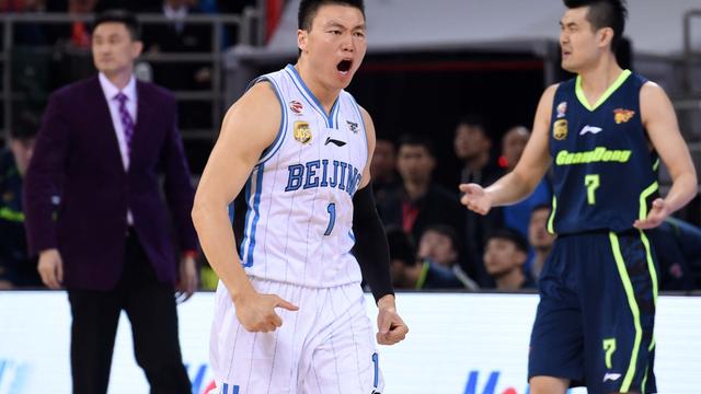 詹金斯|首钢瞄准44.1分大外援，秦晓雯再调整邱天留队，目标仍是总夺冠