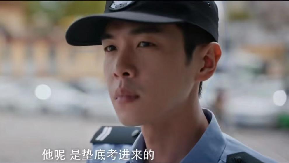 靳东|差评刷屏！都2022年了，剧情还这么老套，靳东《林深见鹿》你赢了