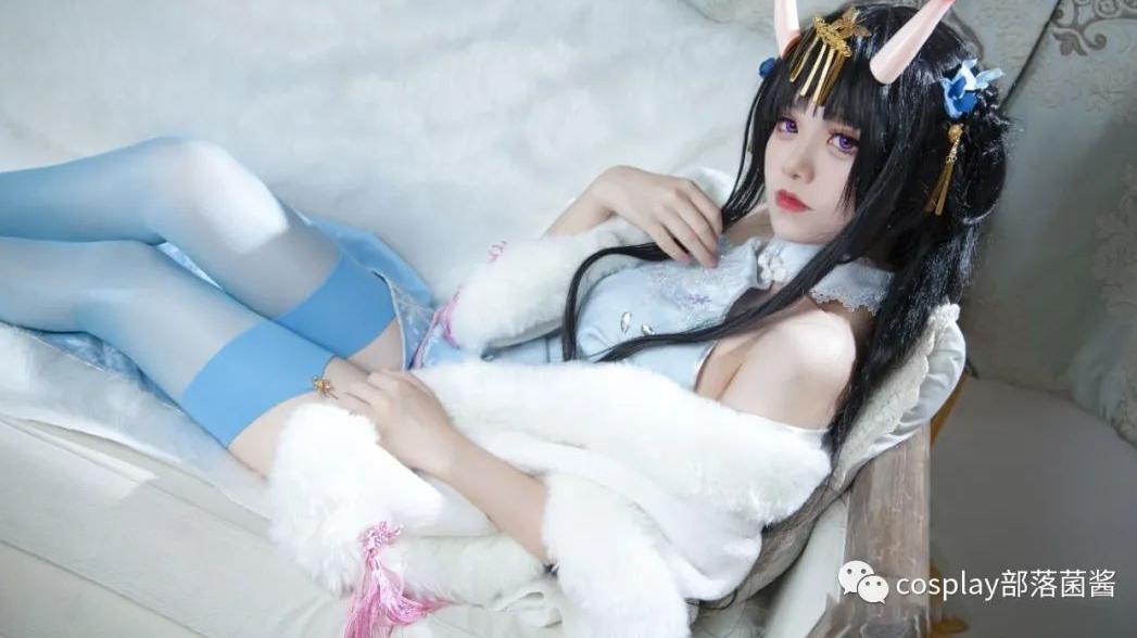 碧蓝航线|cos：碧蓝航线冬雪沁香能代cos正片@冥鸢