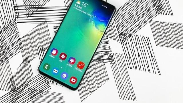 2K屏|花1871元买一台二手三星，2K屏+IP68防水，比红米更香