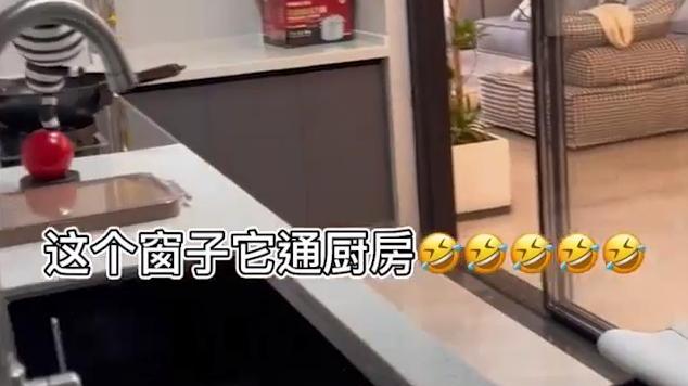 云南女子花25万装修新家踩坑：蹲坑旁是坐便，浴室一侧是落地阳台