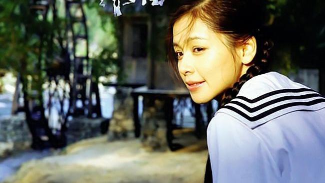 写真|19岁拍大胆写真走红，39岁嫁给圈外富豪，如今45岁的她怎样了？