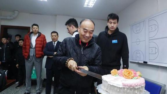 王治郅|正式出山！曝王治郅加盟冠军球队，重返CBA执教让人期待