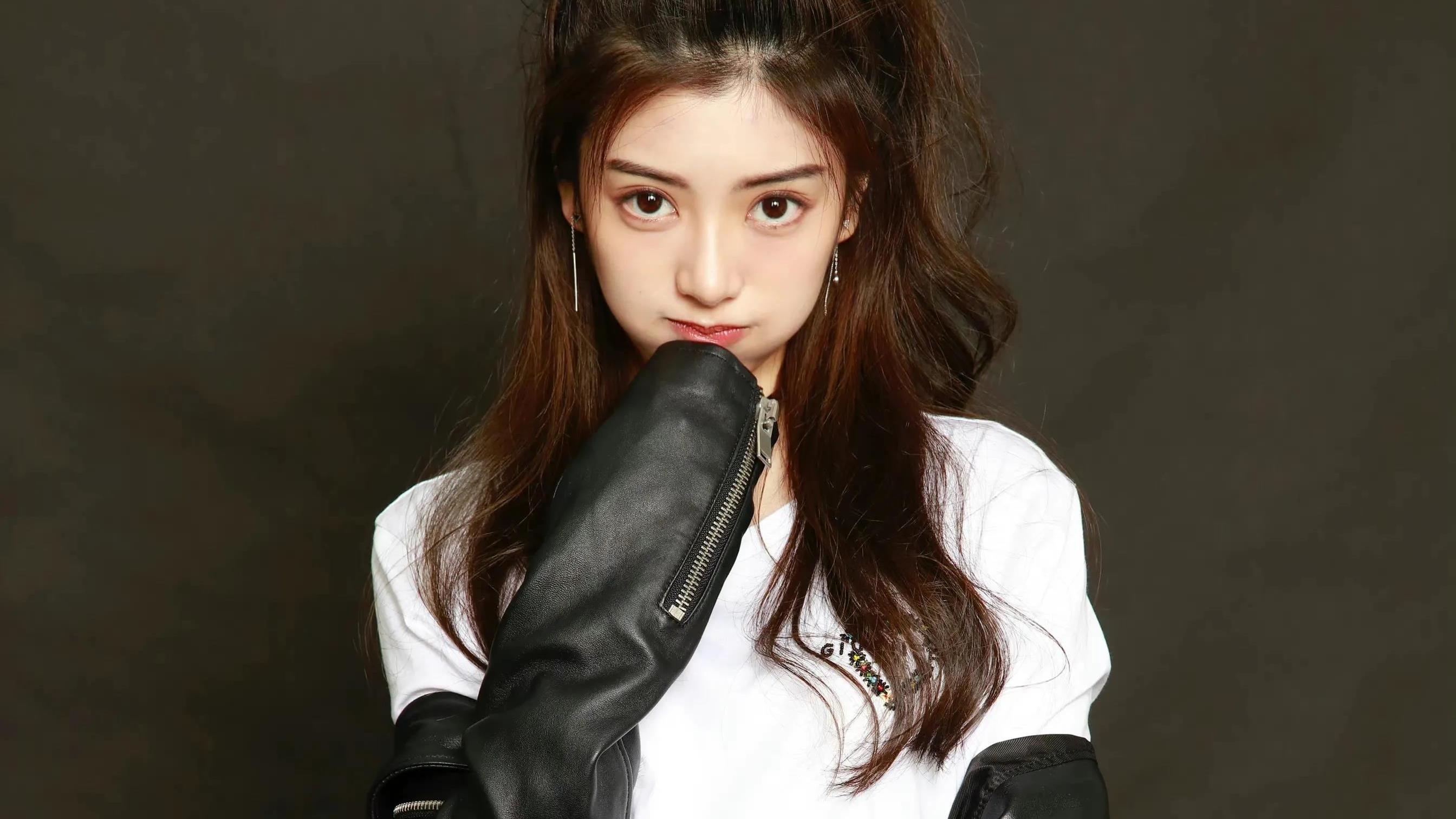 家族荣耀|娱乐记忆 | 恋综素人 演员出道 潘艺桐