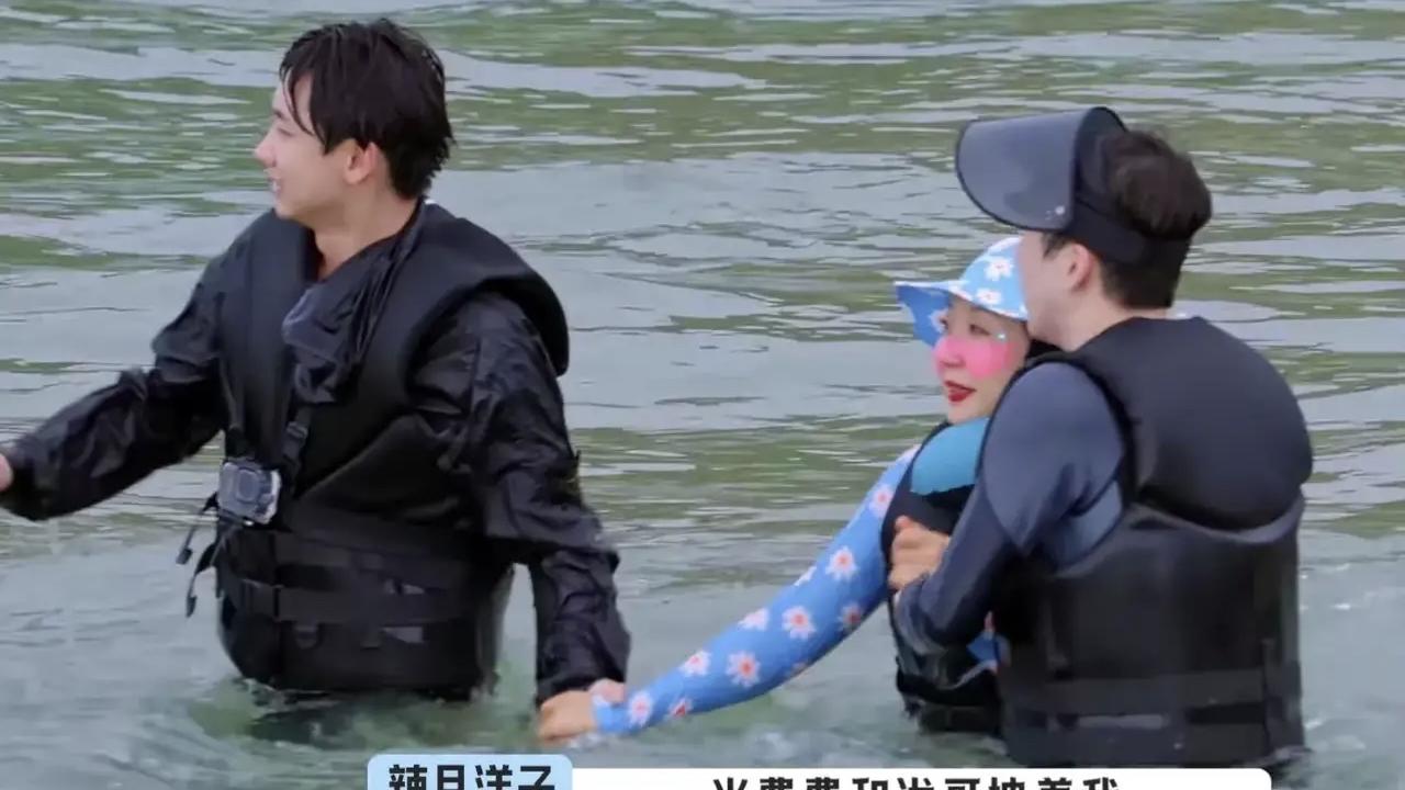 汪苏泷|最新一期《桃花坞》中，汪苏泷等人的行为，真的体现出了人品