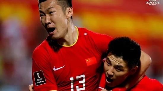 泰山队|操练起来，9个国脚走了1个竟然回来10个！卫冕冠军这意外太突然
