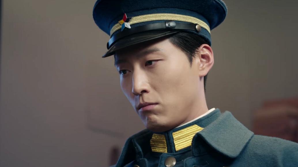 闫妮|仅播4集，热度直逼第一，秦岚聂远一出手，就是民国情感剧王炸