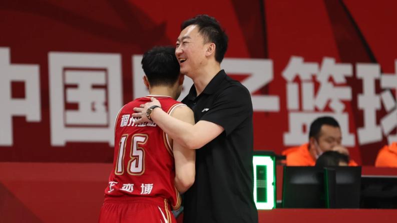 刘维伟|刘维伟获得新职位！首钢山东默默流泪，杜锋迎强力帮手
