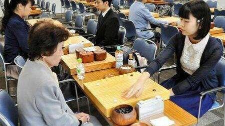 日本队|世界最年长的现役棋手，两年十九连败，最近她终于战胜对手！