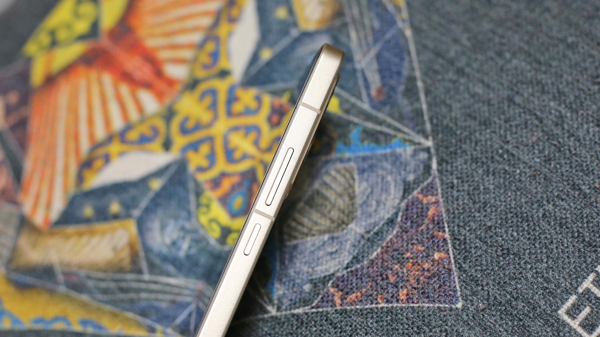 高通骁龙|一键出大片 帅爆朋友圈 评测靓仔又能打的vivo S15