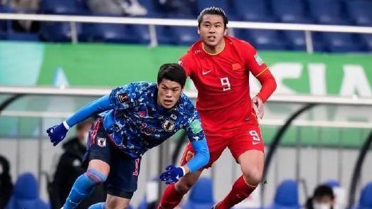 国足|武磊全场最低分！被日本人抢断10次，退钱哥发声，罕见挺国足
