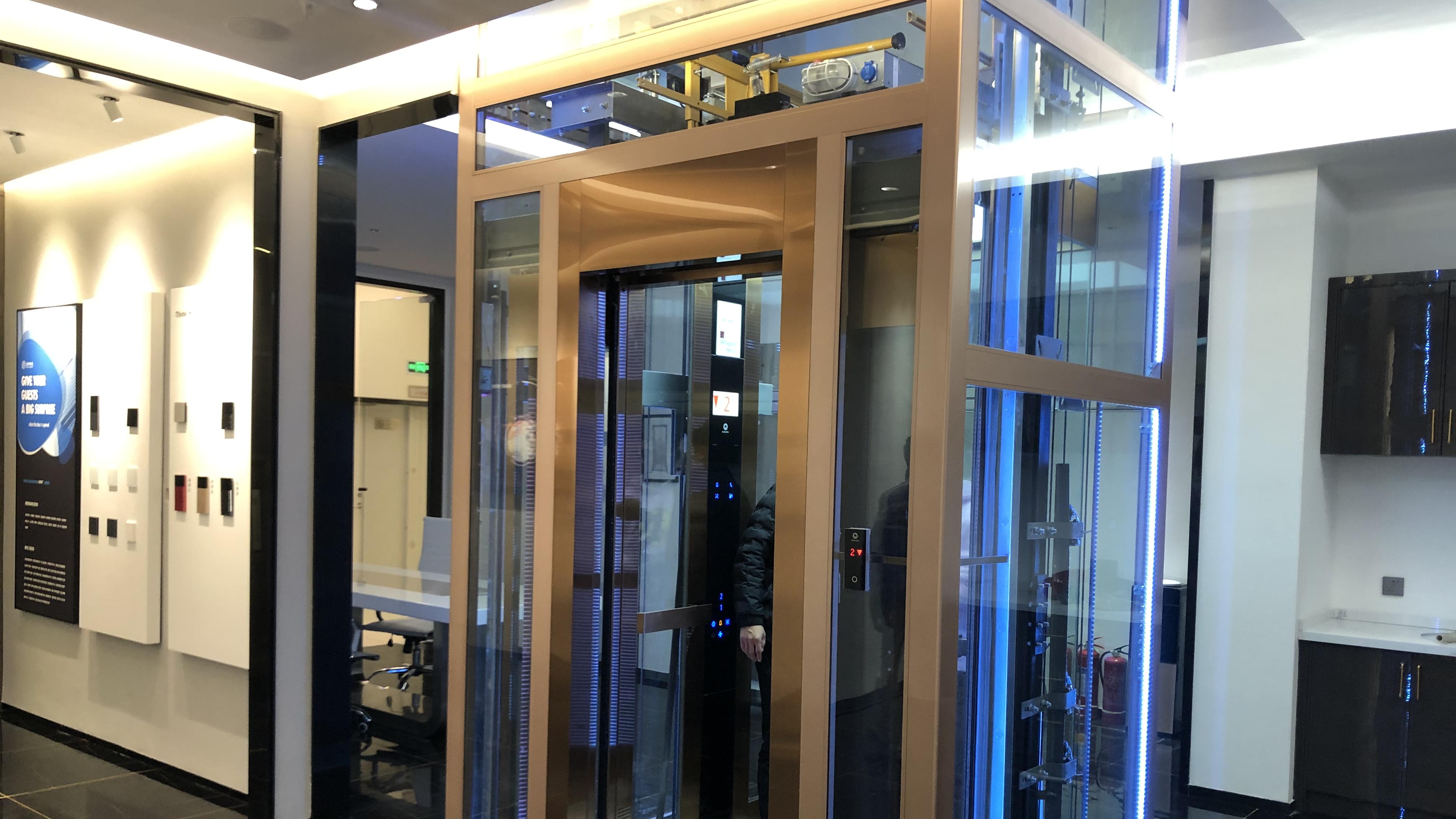 别墅家用电梯的人性化设计体现在哪些方面？