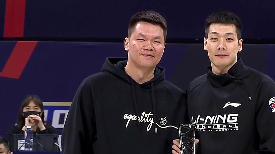 广东男篮|CBA四消息！苏群预测广东队无缘半决赛，任骏飞恐将赛季报销
