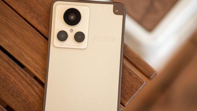 小米科技|小米、iQOO都输了？真我GT2大师探索版赢在这些方面