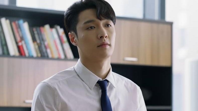 生死钟声|张艺兴和黄子韬演的学霸，哪个智商更低？