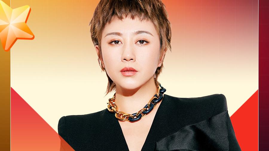 李宇春|同为屡登春晚、在贺岁档逆袭的女喜剧人，为何马丽无法走贾玲的路线？