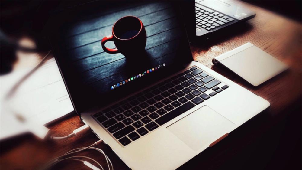 MacBook|MacBook用的明明是核显，为什么性能这么好？