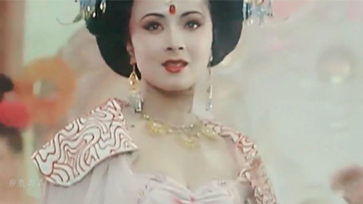 杨玉环究竟有多美？白居易：回眸一笑百媚生，六宫粉黛无颜色