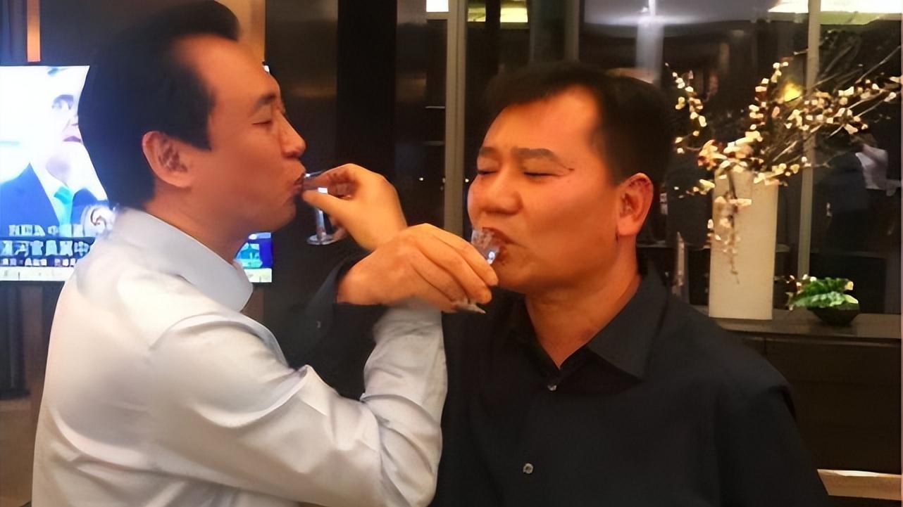 中超|第二个许家印！中国男足黑马效仿恒大，全华班踢中超，打脸陈戌源