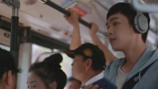 张若昀|张若昀新剧热播，与郭麒麟隔空互动，网友催播《庆余年2》