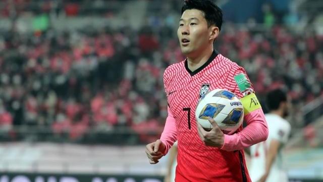巴塞罗那|6万人狂欢！韩国干翻亚洲第一，书写3大纪录，终结17年等待