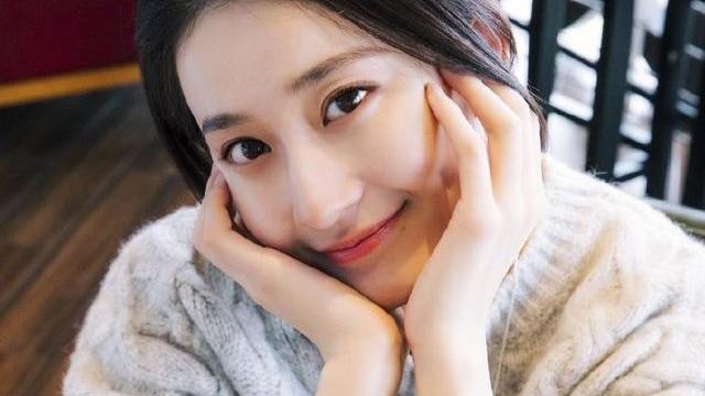 孙杨|孙杨跟女友一起逛街，疑似是张豆豆，网友：真的结婚了？