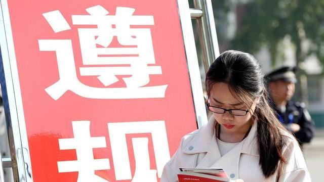 考试|往届生也能吃上“公粮”，这些体制内岗位招人，待遇还不错！