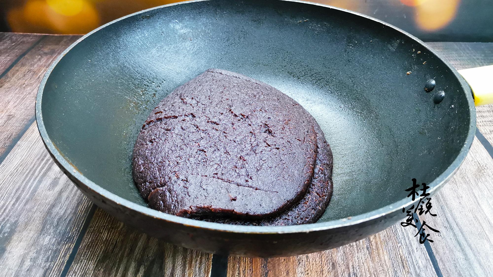 荠菜|当情人节遇上元宵节，一款红彤彤的汤圆，要记得做给爱的人尝尝