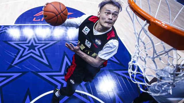 广东男篮|苏伟不退，易建联也不退，杜锋的4后卫准备好了，新赛季要夺冠