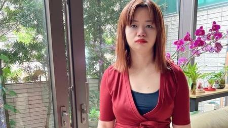 香港|港女星薛影仪不戴口罩 怒踹录影邻居 攻击画面全拍下　遭判即时入狱