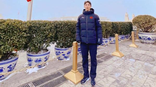 武磊|韩媒提出质疑！美国选手却主动承认犯规，中国短道首金实至名归