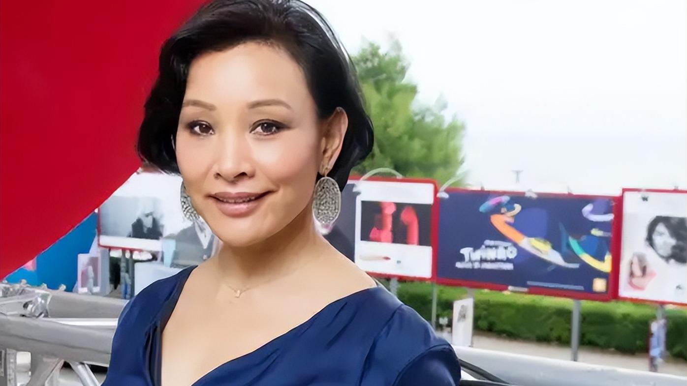 陈冲|陈冲一句“你们中国人”，让85年春晚毁于一旦，导演直言不想活了