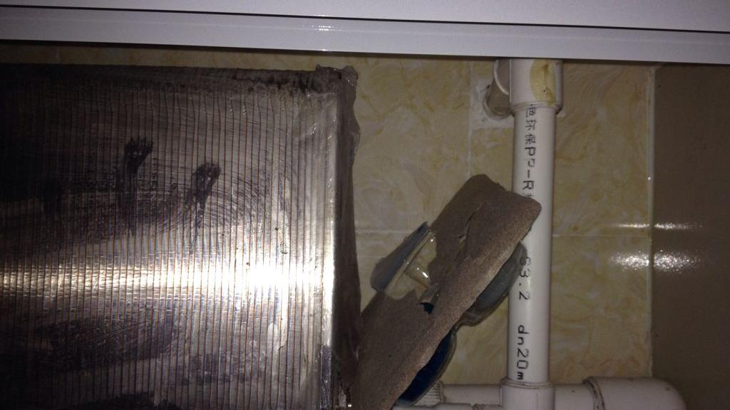 冬季取暖，暖气片和地暖哪个更好？你真的选对了吗？