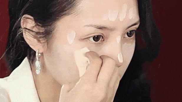 粉底液 粉底液才涂2小时不到，脸上就暗沉发黄？看看你是否忽略了这3点