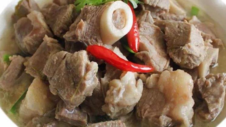 羊肉|炖羊肉的话，只需要放入四种佐料就可以达到去腥的效果呢