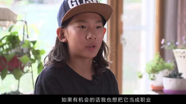 苏翊鸣 苏翊鸣剪短发迎接新学期？造型让人眼前一亮，评论区已然“失控”